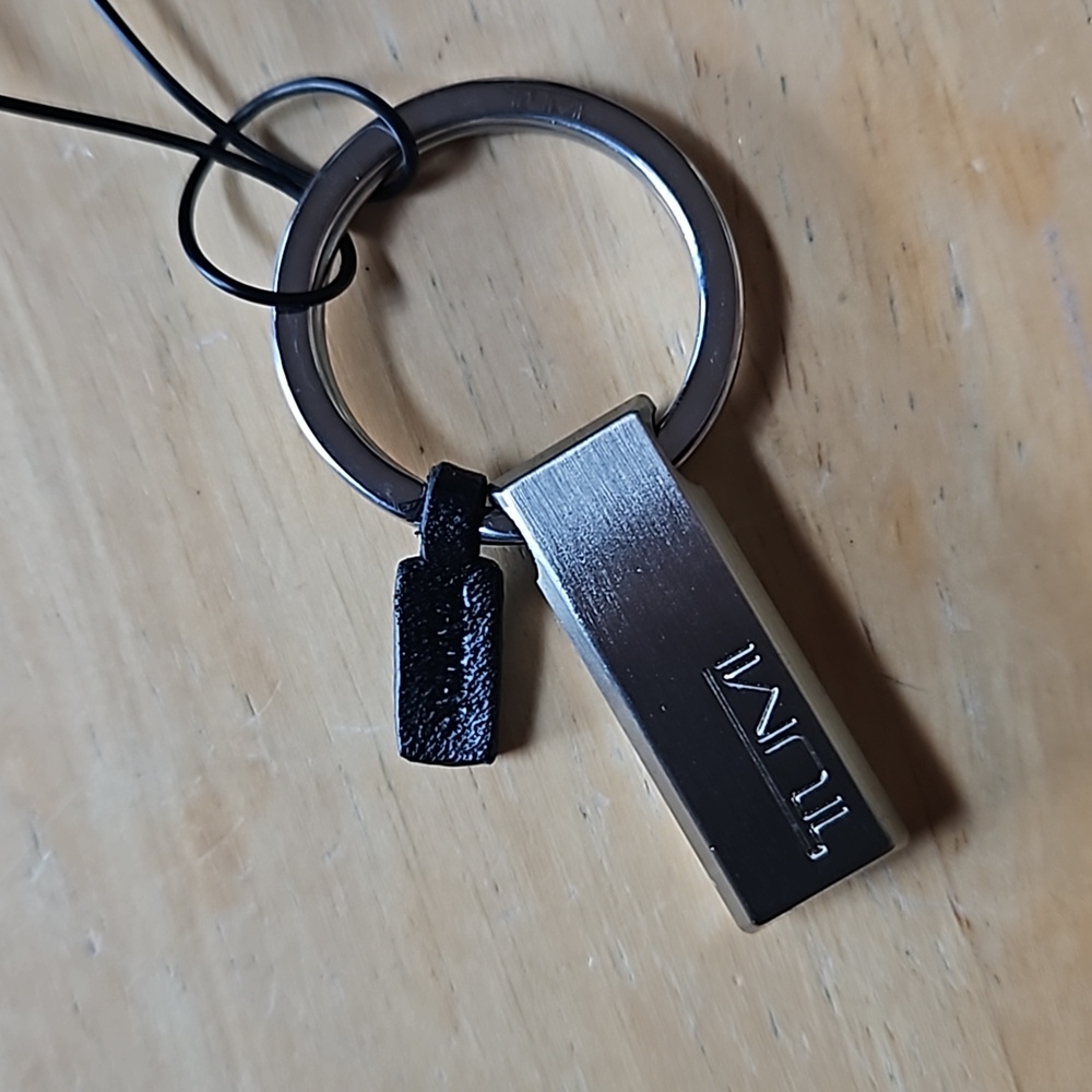 TUMI INGOT KEYFOB - Picture 6 of 7